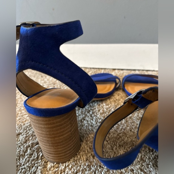 Nine West - Blue Heels With Elegant Suede Design (Size 8.5) - Picture 8 of 13